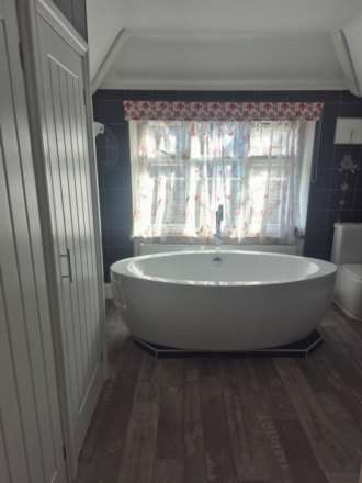 Kings Avenue, Eastbourne, BN21 2PE, Image 22