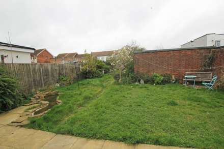 Branston Road, Eastbourne, BN22 0AL, Image 11