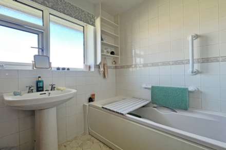 Branston Road, Eastbourne, BN22 0AL, Image 17