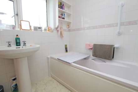 Branston Road, Eastbourne, BN22 0AL, Image 4