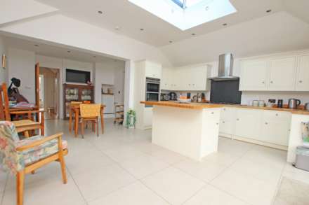 Wenthill Close, Eastbourne, BN20 0HT, Image 15