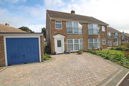 Churchill Close, Eastbourne, BN20 8AJ