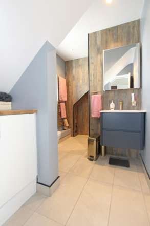 Kings Drive, Eastbourne, BN21 2UP, Image 10