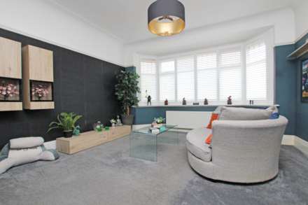 Kings Drive, Eastbourne, BN21 2UP, Image 18