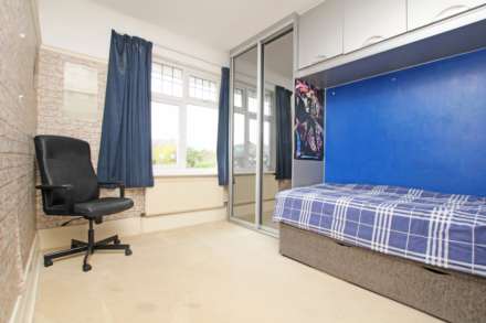 Kings Drive, Eastbourne, BN21 2UP, Image 29