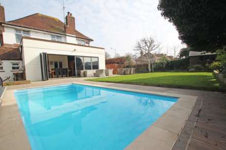 Kings Drive, Eastbourne, BN21 2UP, Image 39