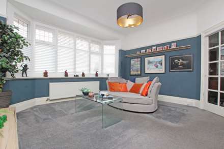 Kings Drive, Eastbourne, BN21 2UP, Image 4