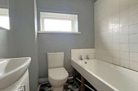 Ash Close, Eastbourne, BN22 0UR, Image 11