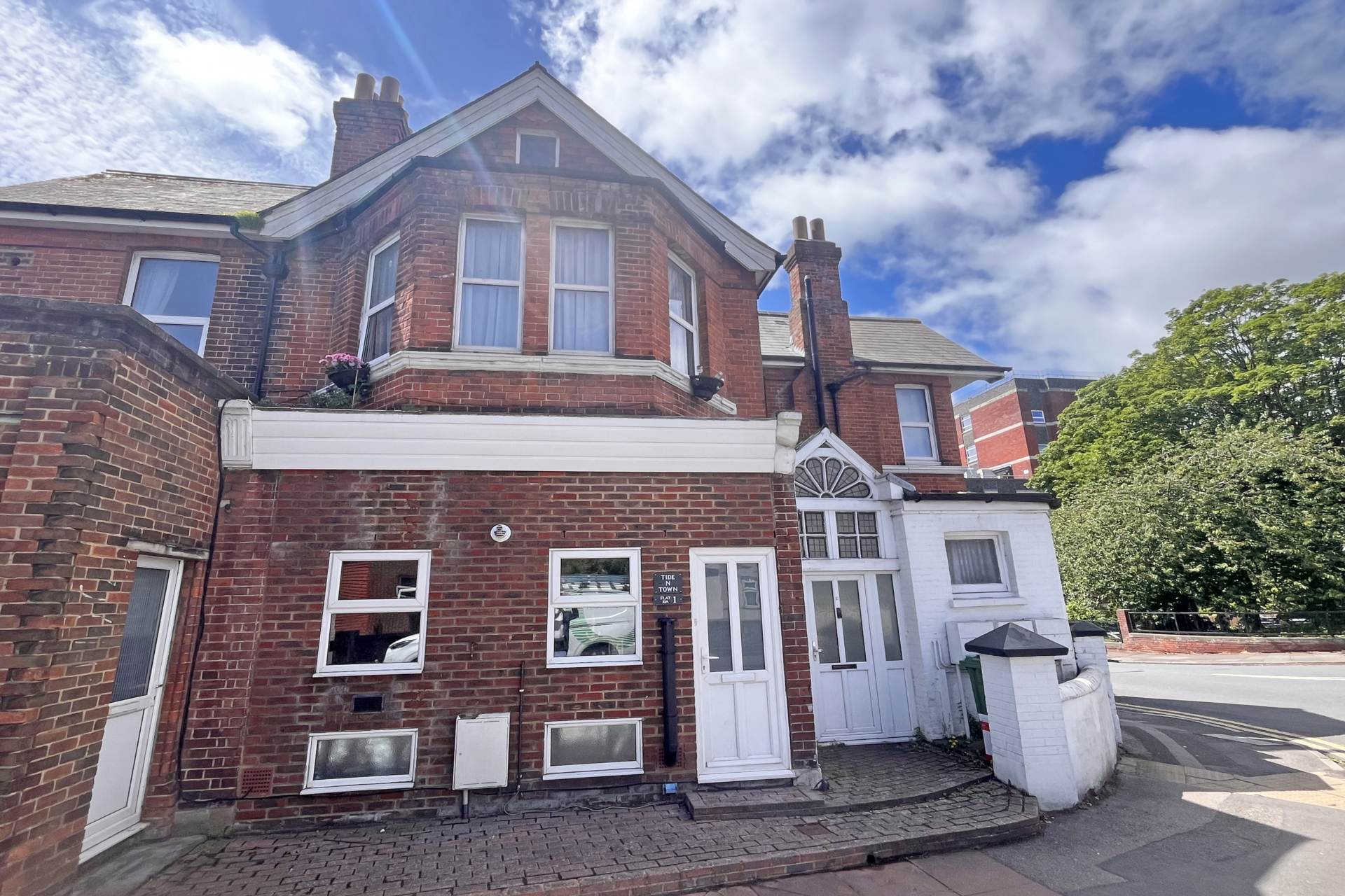 Upper Avenue, Eastbourne, BN21 3XH, Image 14