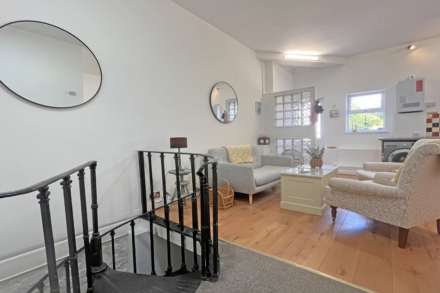 Upper Avenue, Eastbourne, BN21 3XH, Image 12