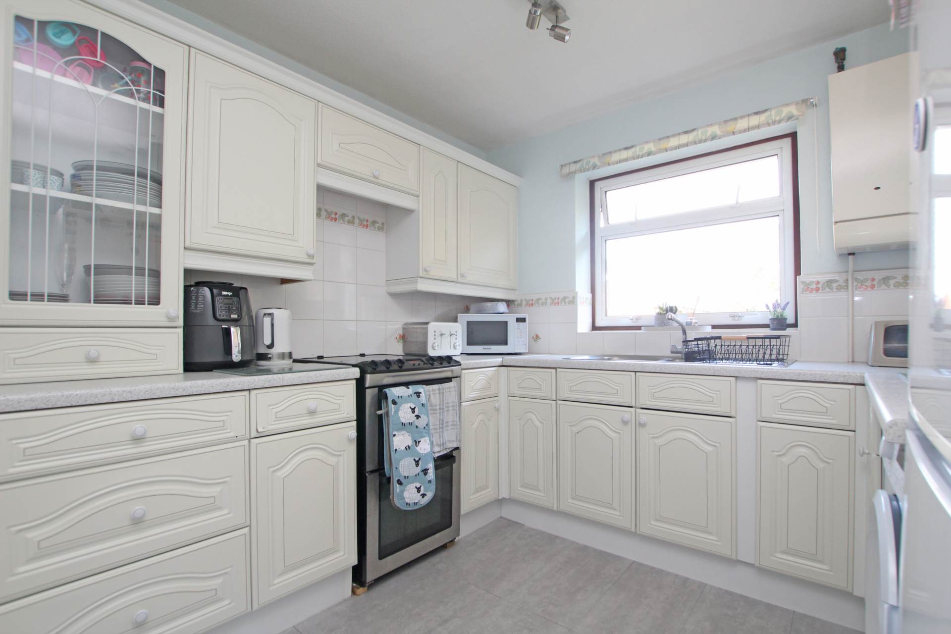 Shortdean Place, Old Town, BN21 1SA, Image 3