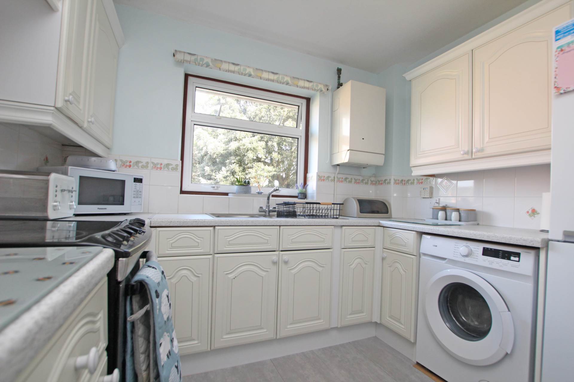 Shortdean Place, Old Town, BN21 1SA, Image 8