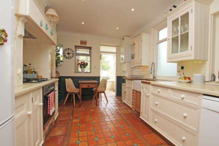 Hurst Road, Eastbourne, BN21 2PW, Image 4