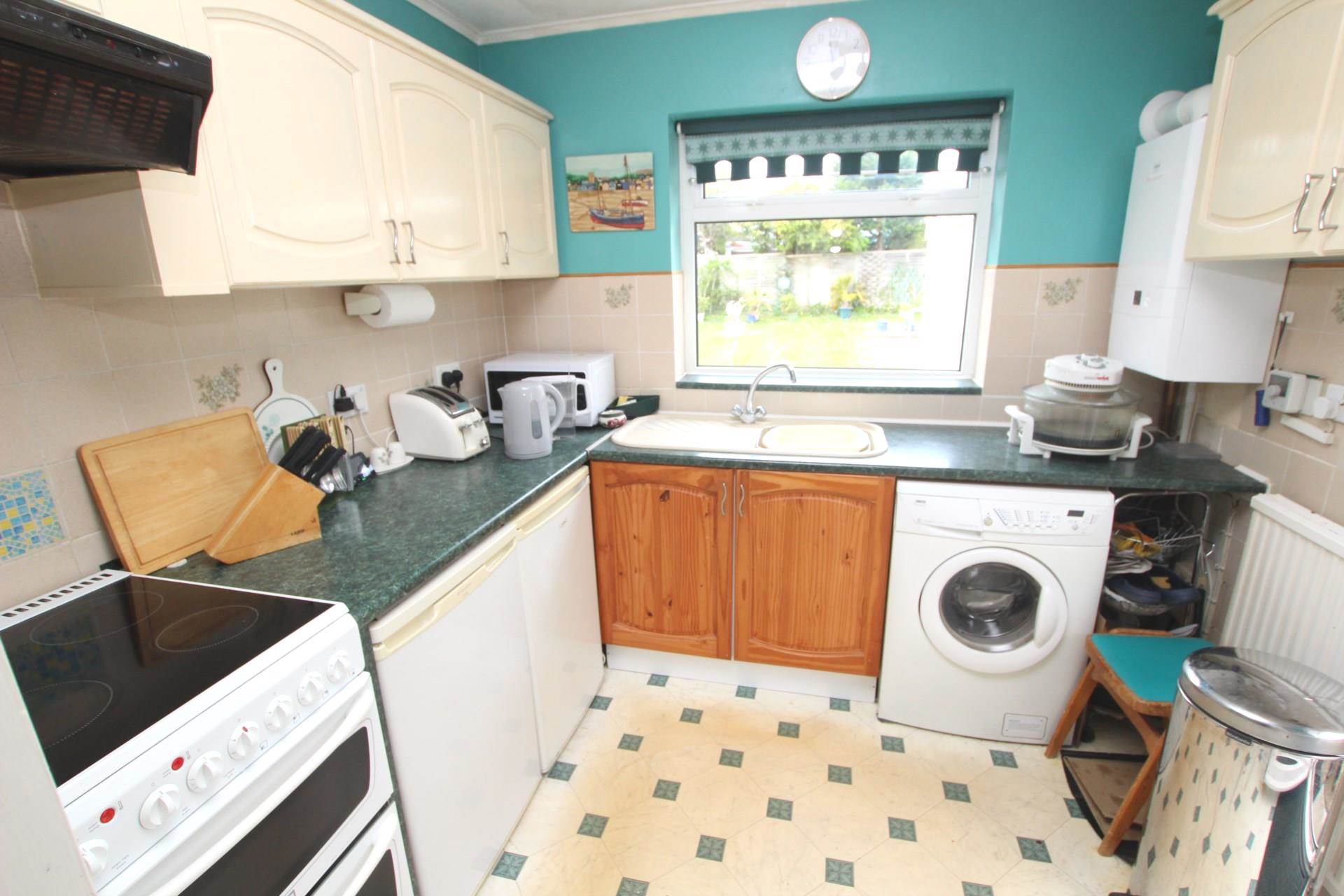 Rowan Avenue, Eastbourne, BN22 0TY, Image 3