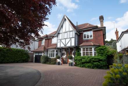 Kings Drive, Eastbourne, BN21 2YA