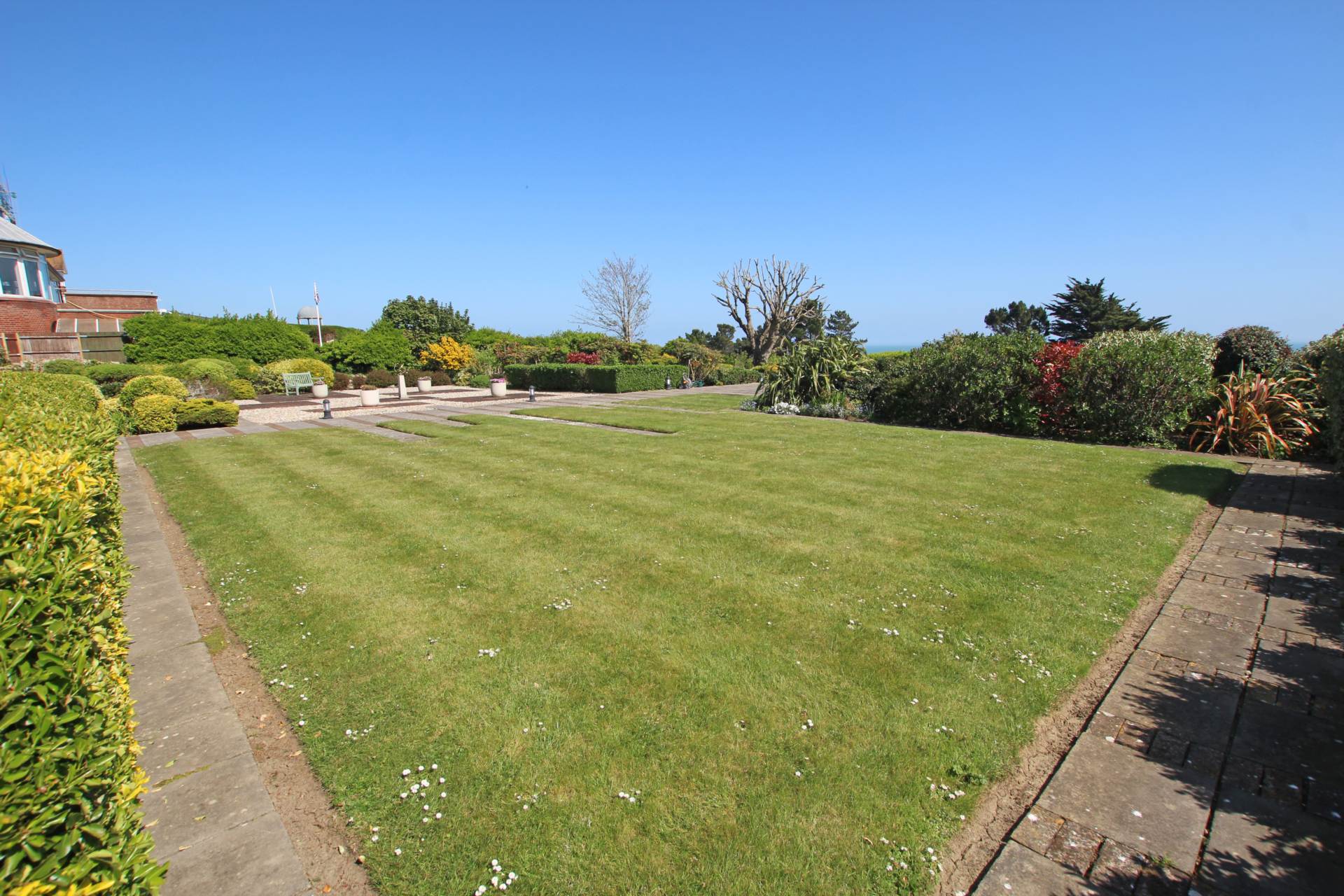 South Cliff Tower, Eastbourne, BN20 7JN, Image 9