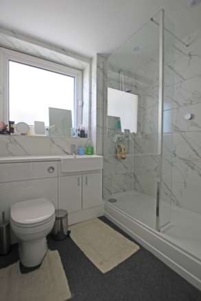 South Cliff Tower, Eastbourne, BN20 7JN, Image 10