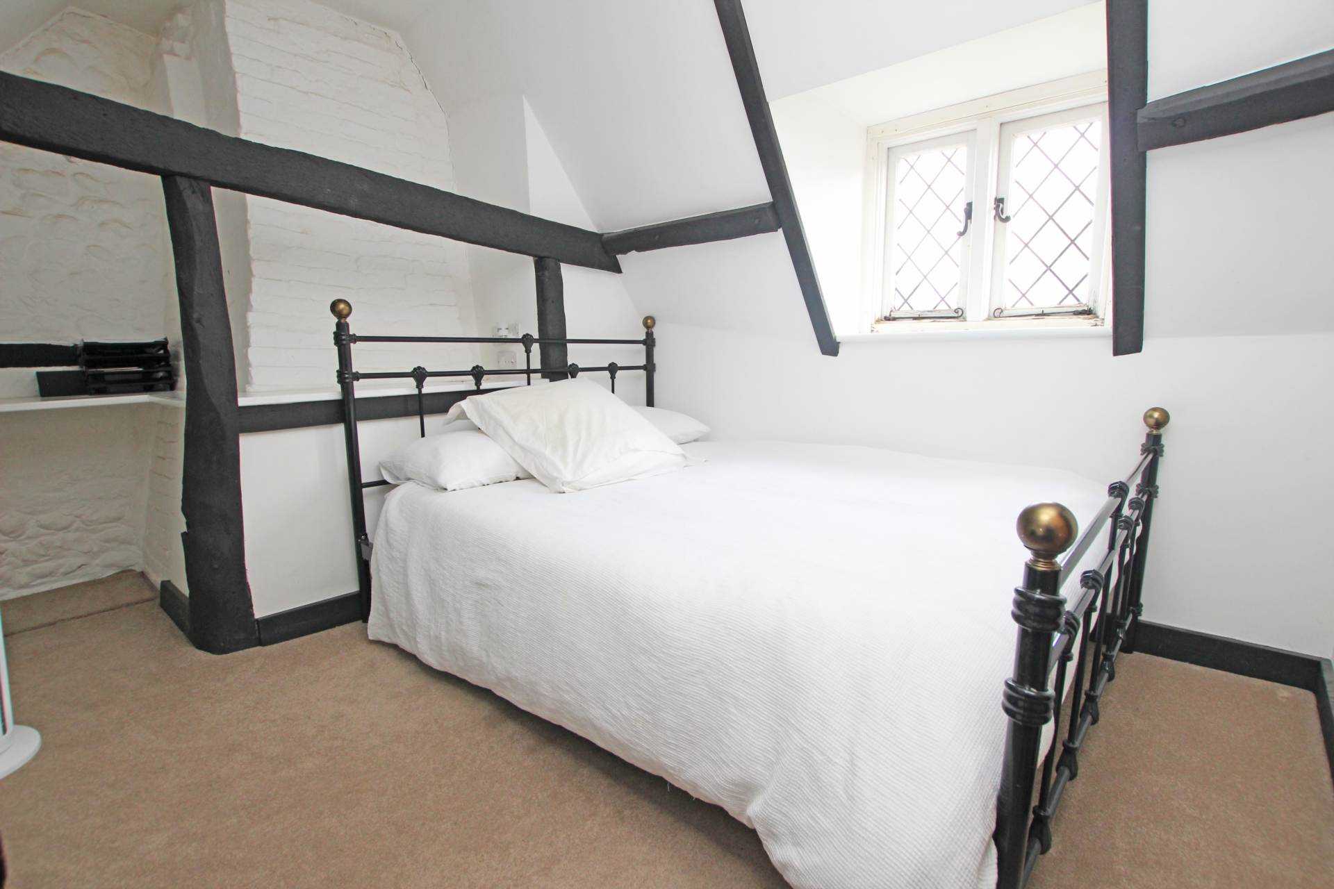 High Street, Pevensey, BN24 5LE, Image 17