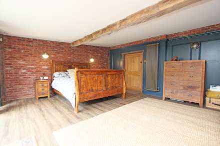 High Street, Pevensey, BN24 5LE, Image 25
