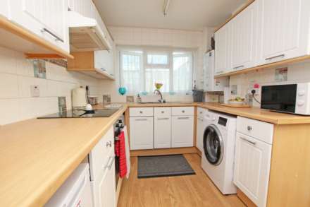 Rowan Avenue, Eastbourne, BN22 0RX, Image 3