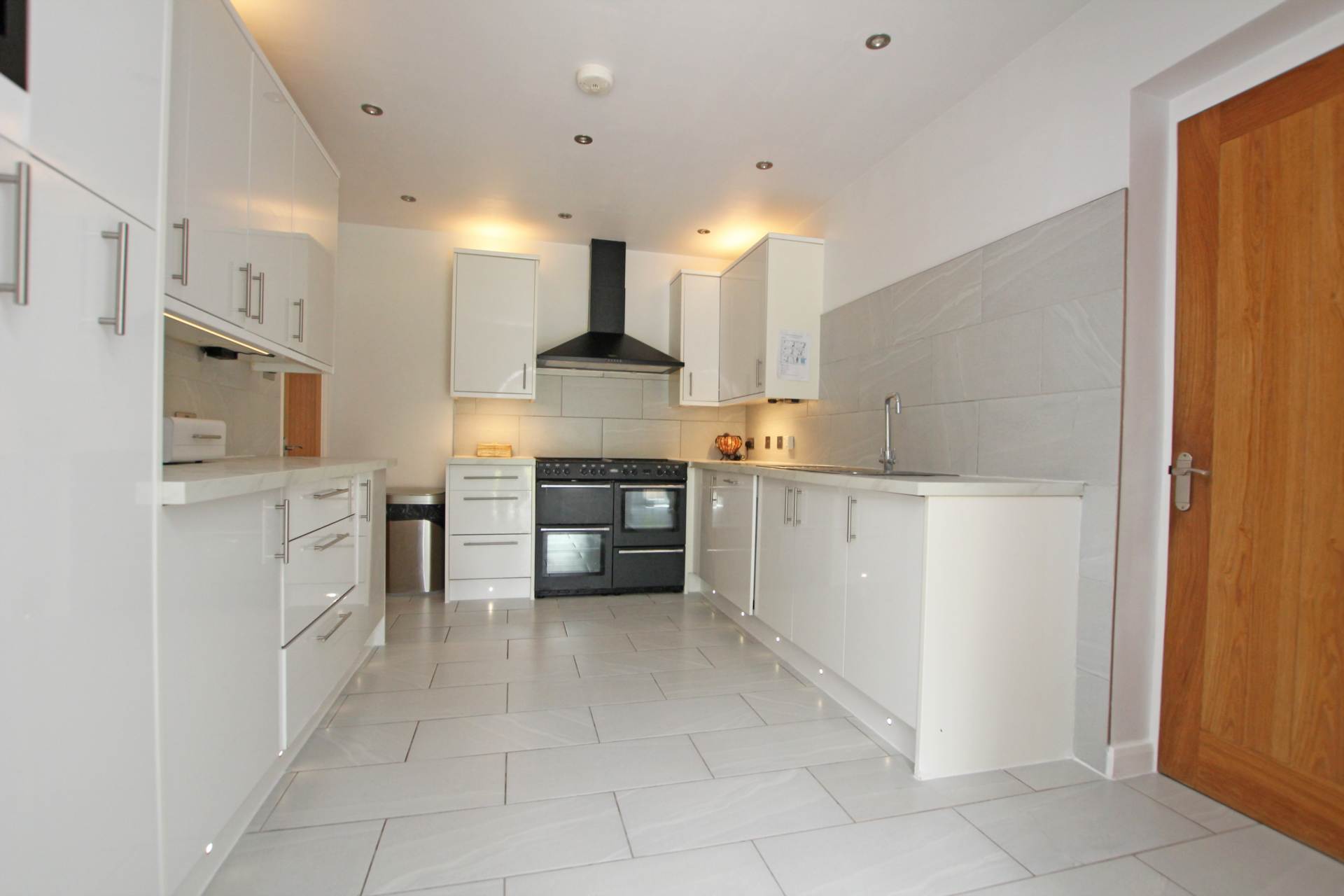 Kings Drive, Eastbourne, BN21 2YA, Image 16