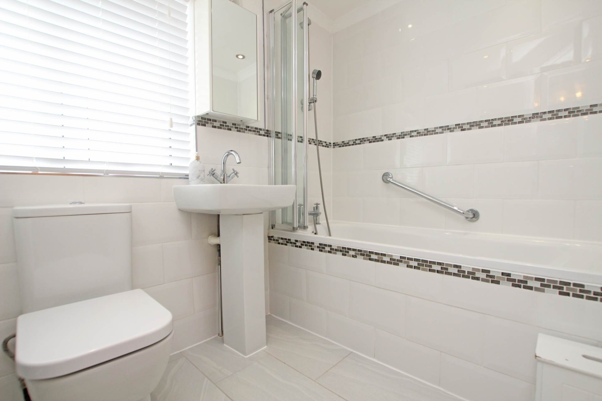 Kings Drive, Eastbourne, BN21 2YA, Image 22