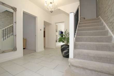 Kings Drive, Eastbourne, BN21 2YA, Image 11