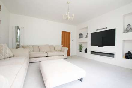 Kings Drive, Eastbourne, BN21 2YA, Image 13