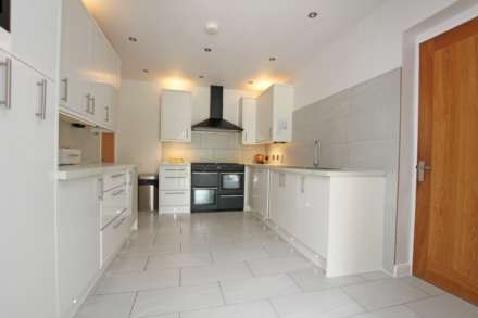 Kings Drive, Eastbourne, BN21 2YA, Image 16