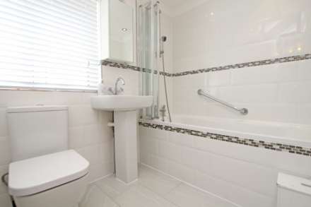 Kings Drive, Eastbourne, BN21 2YA, Image 22