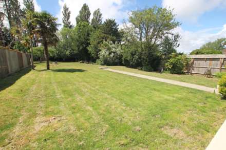 Kings Drive, Eastbourne, BN21 2YA, Image 32