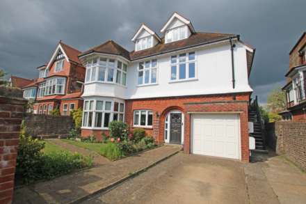 Saffrons Road, Eastbourne, BN21 1DU