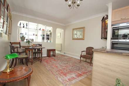 Granville Road, Eastbourne, BN20 7HA, Image 12