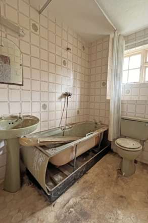 St Gregory Close, Eastbourne, BN20 7JL, Image 10