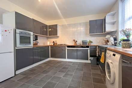 Hartfield Road, Eastbourne, BN21 2AR, Image 12