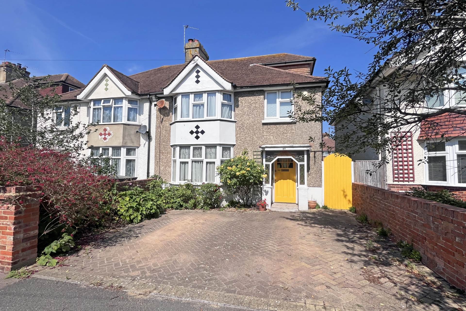 Moy Avenue, Eastbourne, BN22 8UQ, Image 1