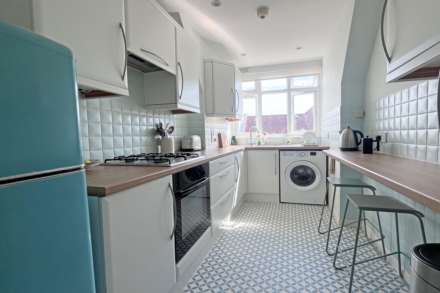 St Johns Road, Eastbourne, BN20 7JA, Image 11