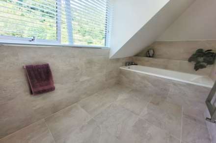 Lincoln Close, Eastbourne, BN20 7TZ, Image 20
