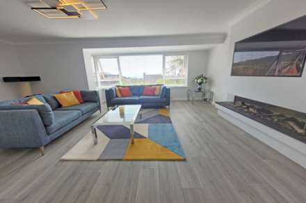 Lincoln Close, Eastbourne, BN20 7TZ, Image 4