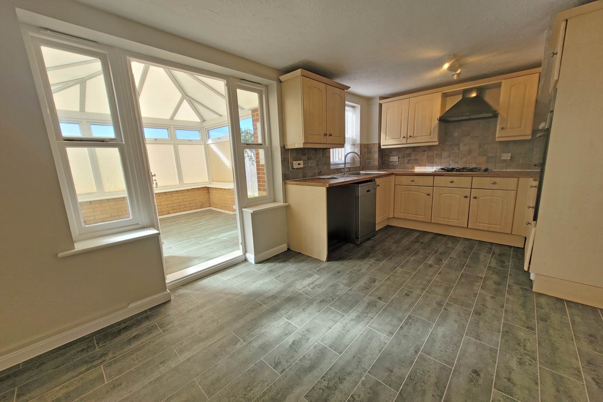 Glessing Road, Stone Cross, BN24 5FD, Image 3