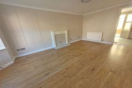 Glessing Road, Stone Cross, BN24 5FD, Image 11