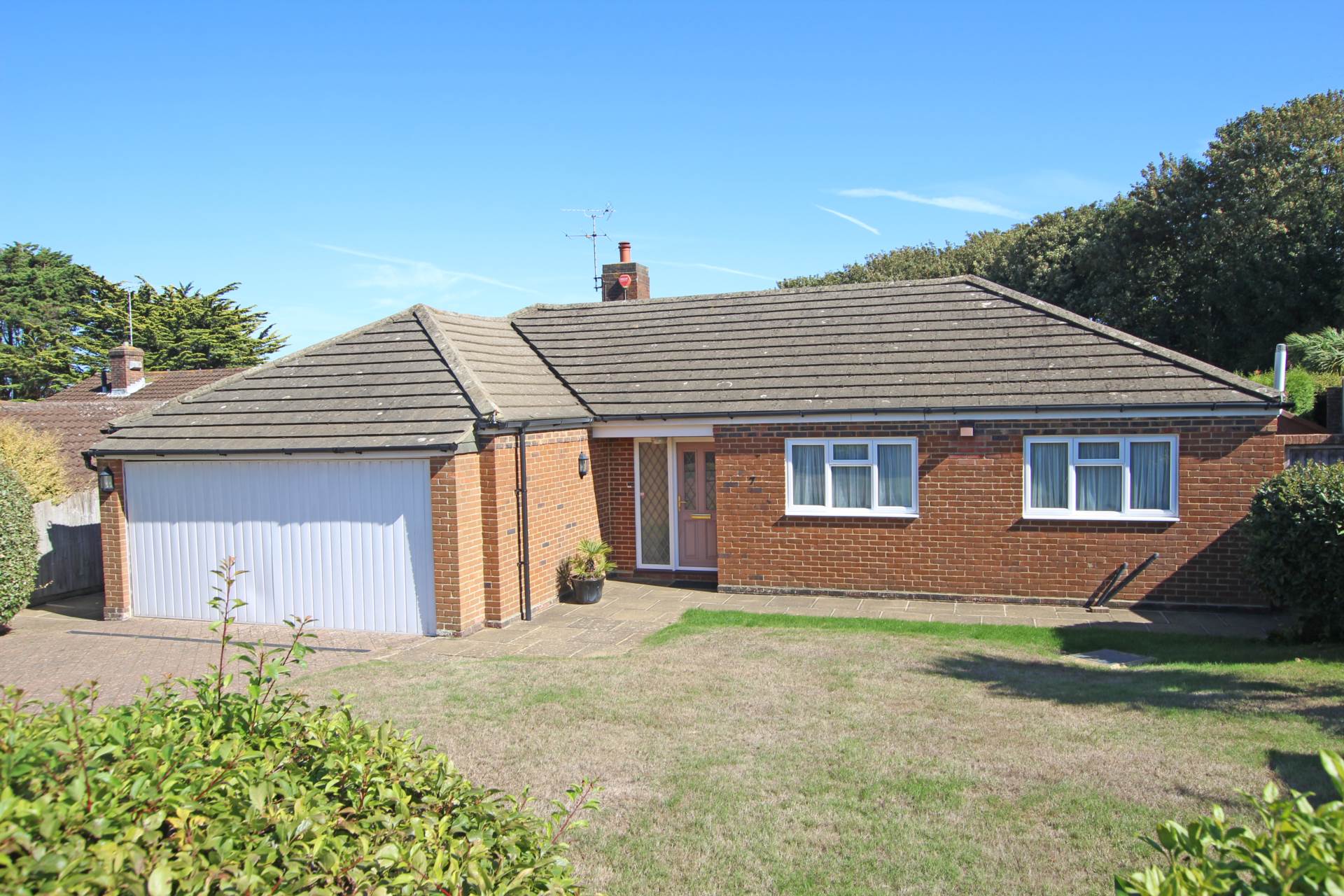 Fairway Close, Eastbourne, BN20 8DB, Image 1
