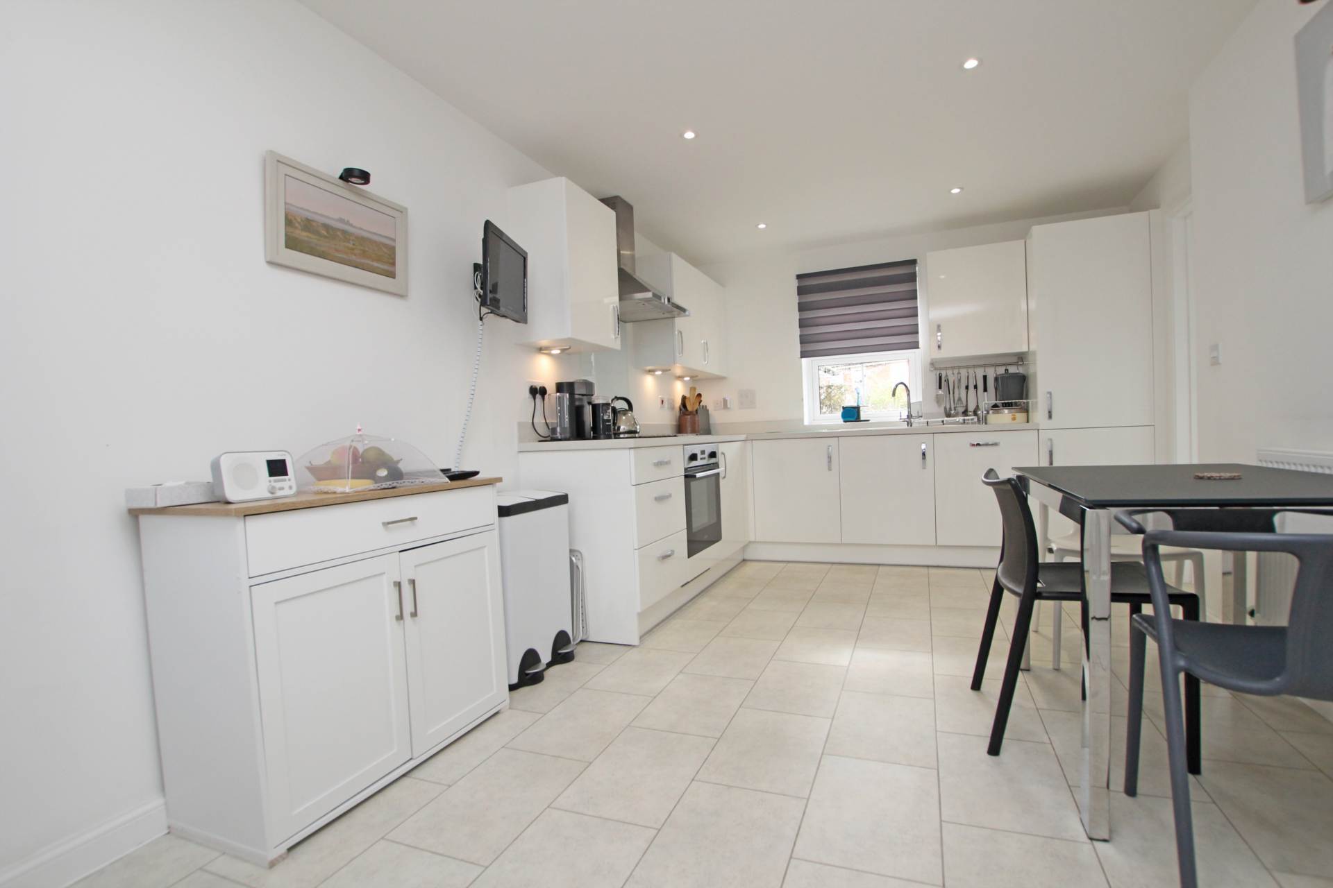 Coniston Avenue, Eastbourne, BN22 0AQ, Image 15