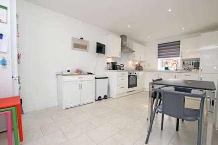 Coniston Avenue, Eastbourne, BN22 0AQ, Image 13