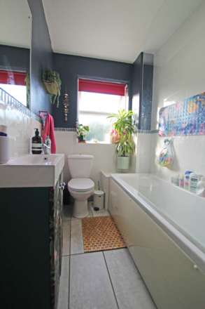 Laleham Close, Eastbourne, BN21 2LQ, Image 10