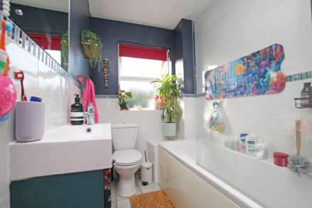 Laleham Close, Eastbourne, BN21 2LQ, Image 12