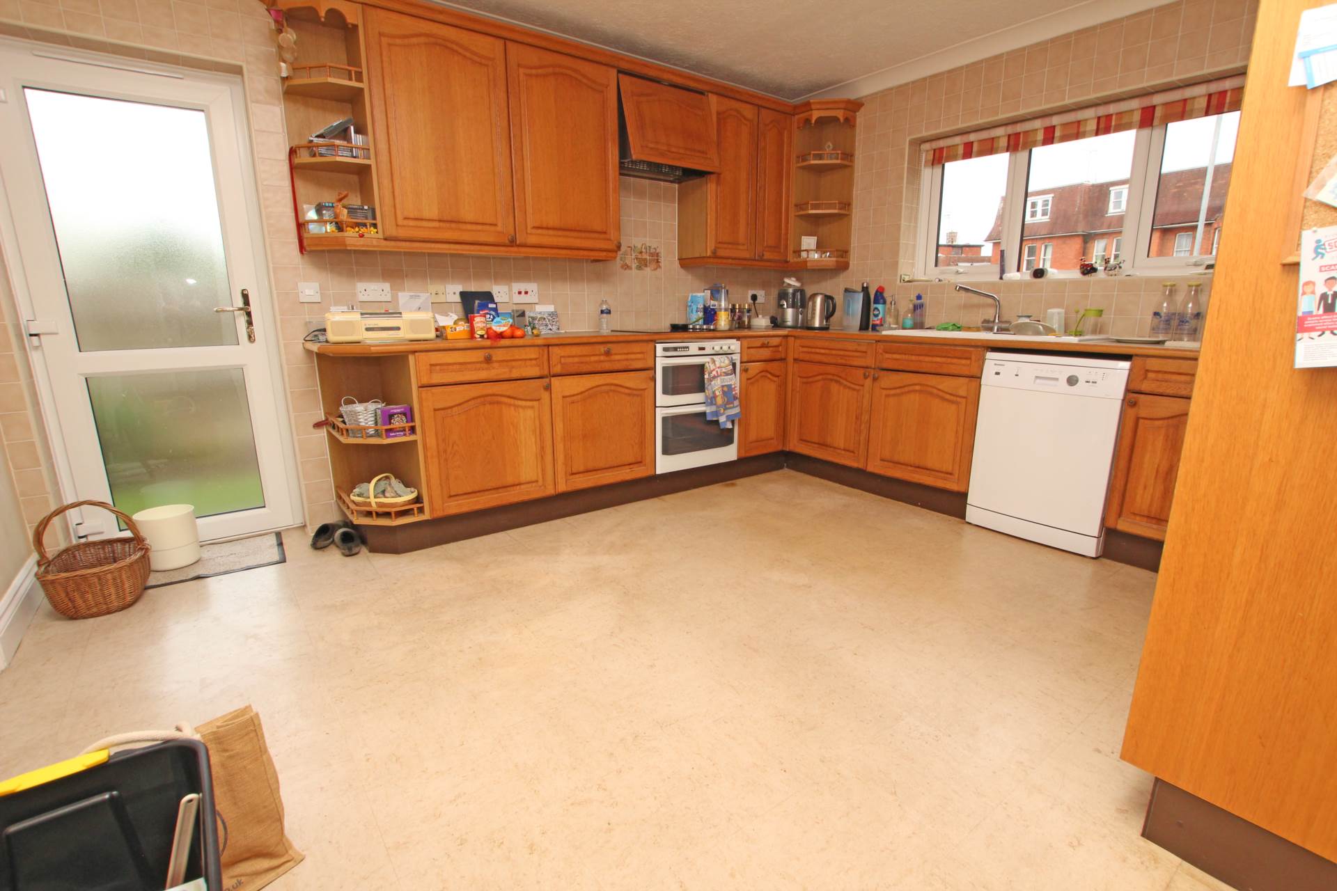 Saffrons Park, Eastbourne, BN20 7UX, Image 4