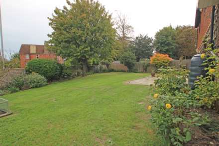 Saffrons Park, Eastbourne, BN20 7UX, Image 17