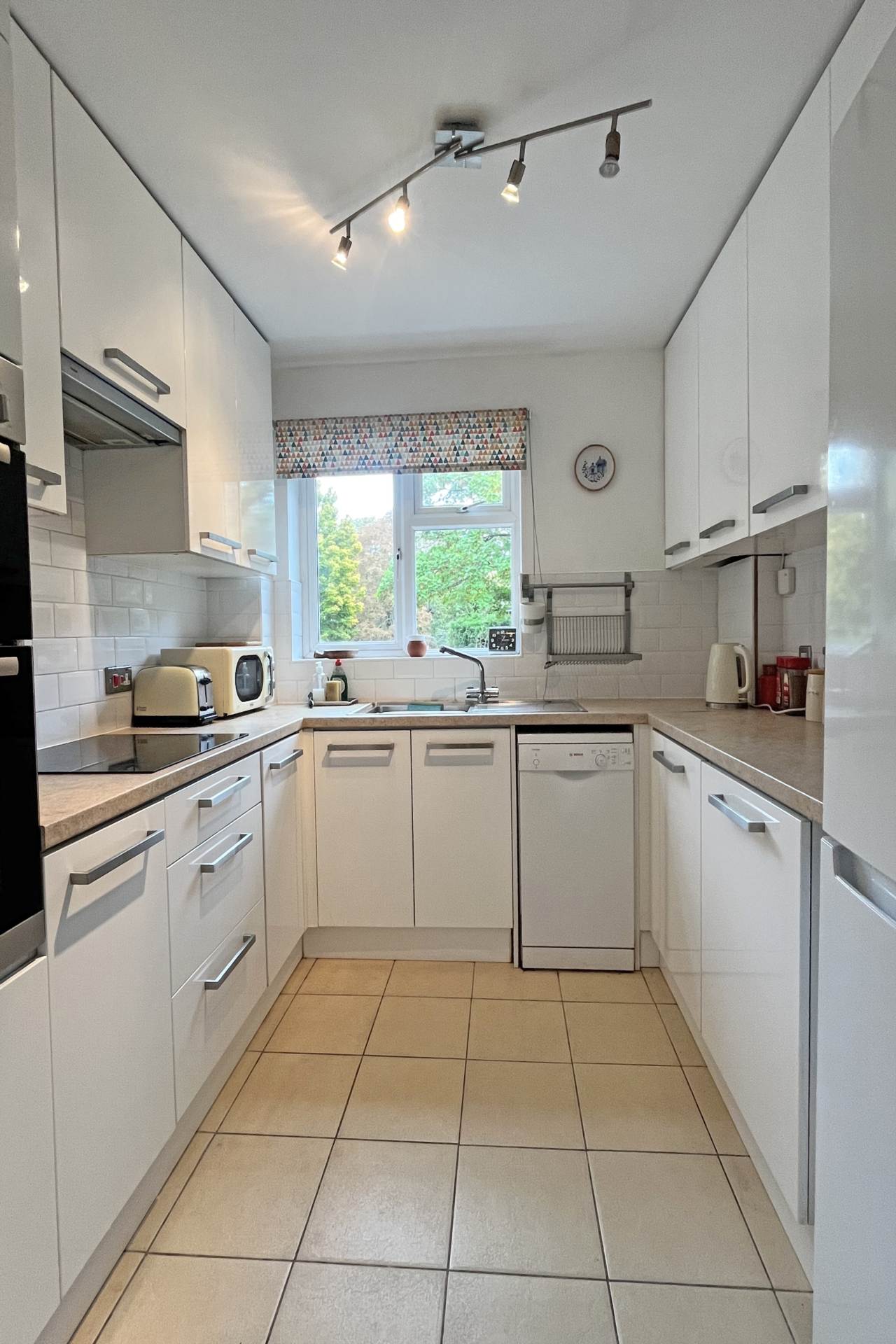 Silverdale Road, Eastbourne, BN20 7EU, Image 10