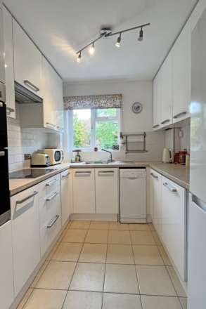 Silverdale Road, Eastbourne, BN20 7EU, Image 10